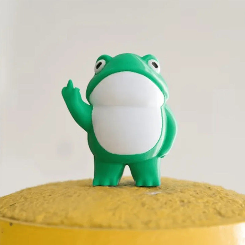 Figurine grenouille rebelle