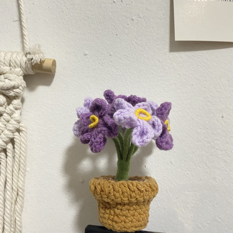 Fleurs en pot au crochet tricotées à la main