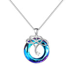 Ensemble de collier et de boucles d'oreilles en cristal d'amour infini